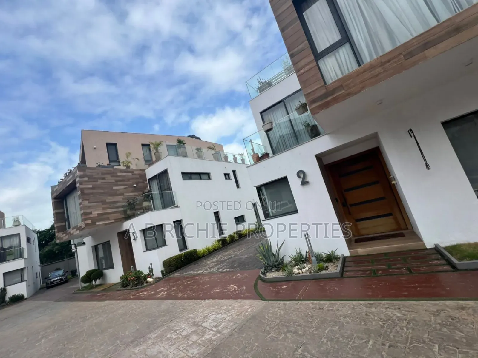 4bdrm Townhouse/Terrace in Ab Richie Properties, Cantonments for sale