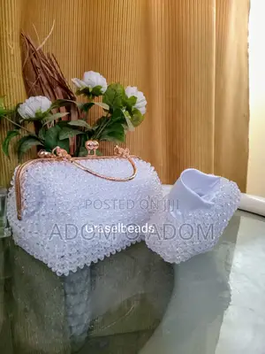 Kisslock Handmade Beaded Bag