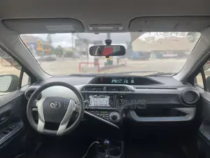 Toyota Aqua 2014 Blue