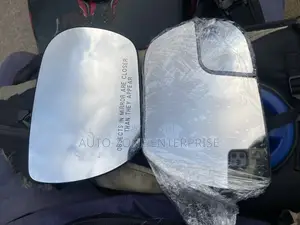 Hyundai Tucson Mirror Glasses