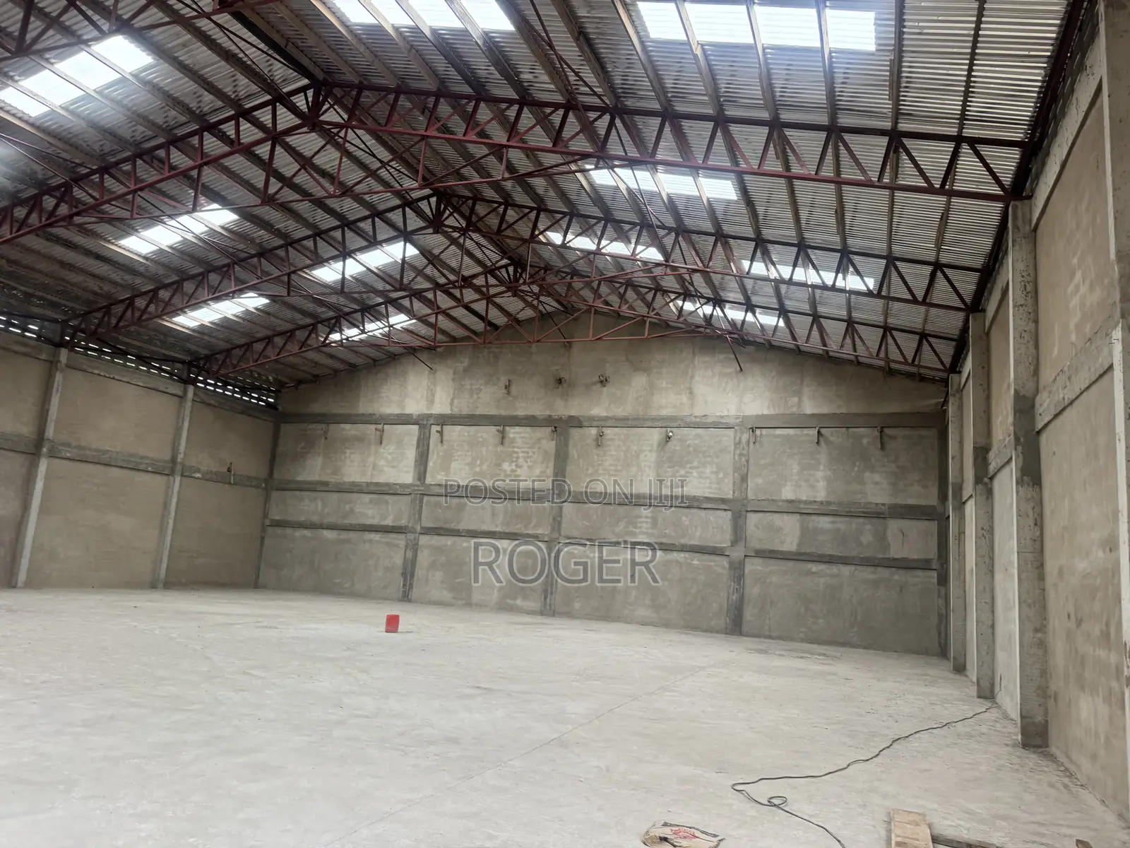 800 SQM Warehouse for Rent at Tesano