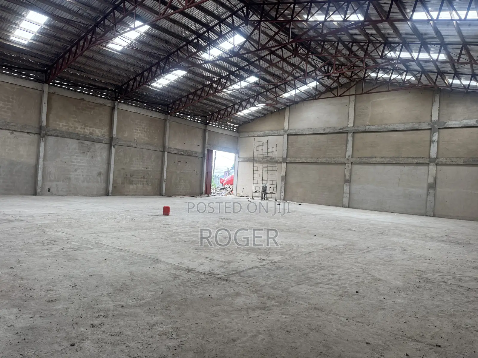 800 SQM Warehouse for Rent at Tesano
