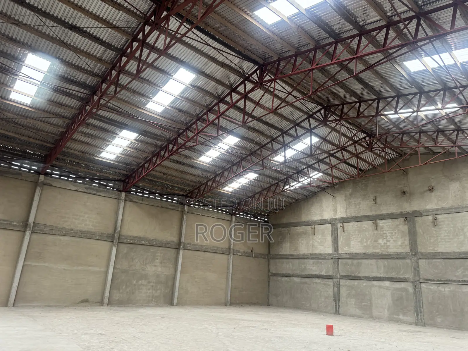 800 SQM Warehouse for Rent at Tesano