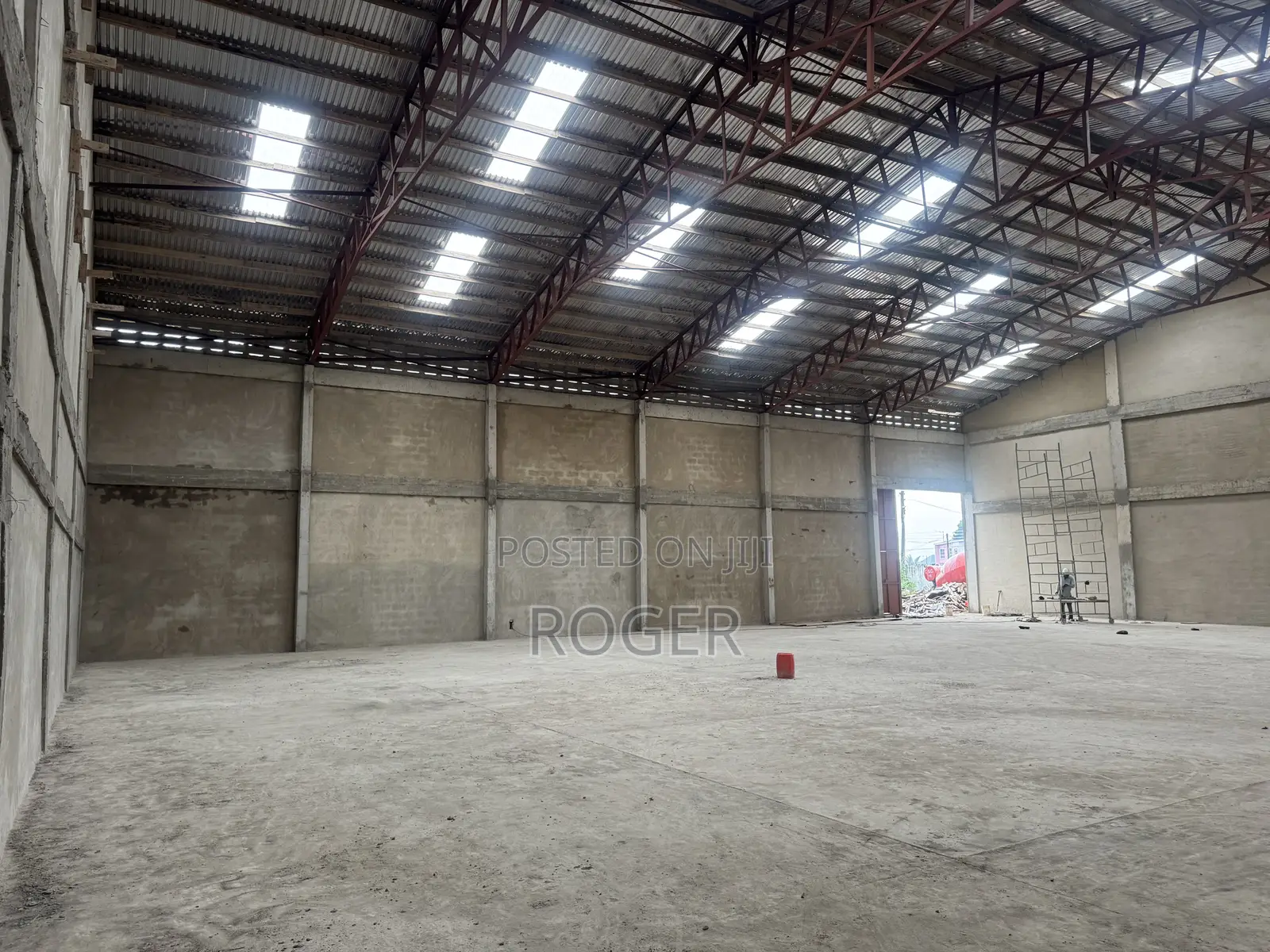 800 SQM Warehouse for Rent at Tesano