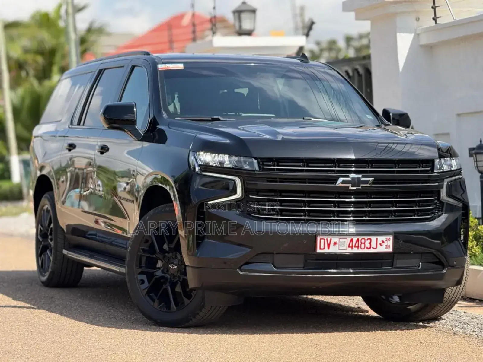 Chevrolet Suburban 2022 Black