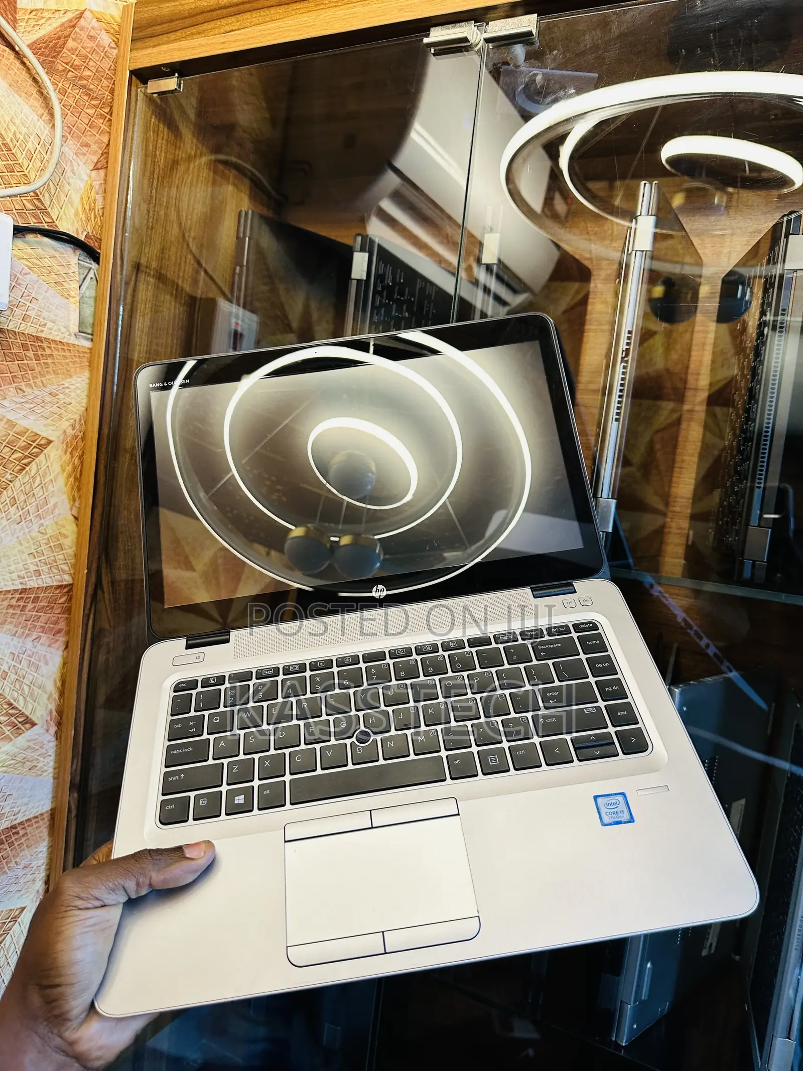 Laptop HP EliteBook 840 G3 8GB Intel Core I5 SSD 256GB