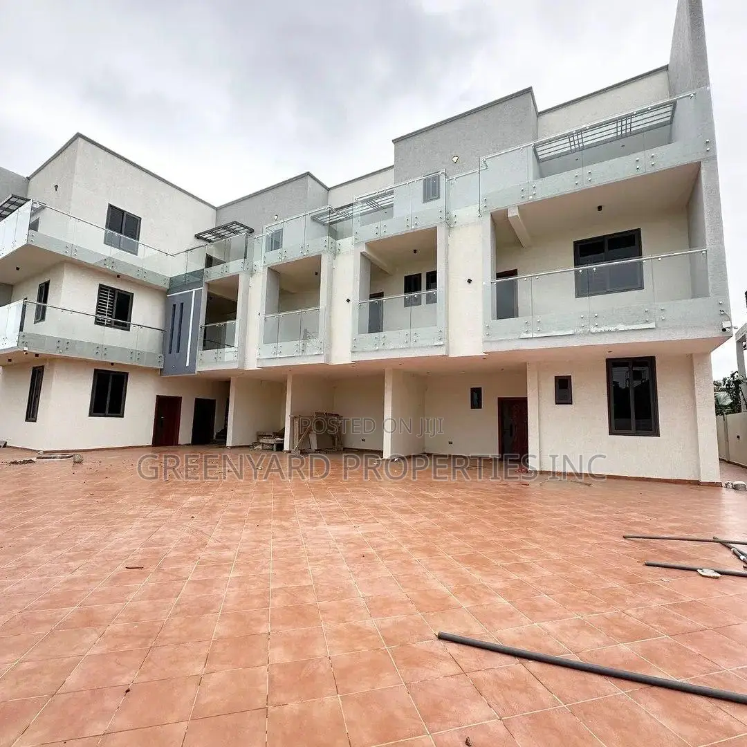 2bdrm Apartment in Adjiringanor, Adjiriganor for rent