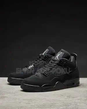 Air Jordan Retro 4 Triple Black