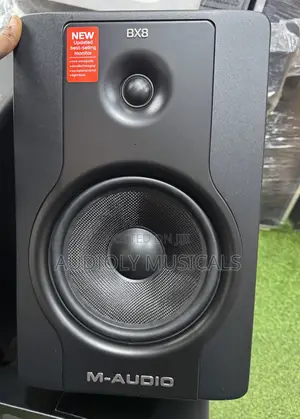 M- Audio/Bx8 D2 Nest Generation 1300watt Studio Monitor
