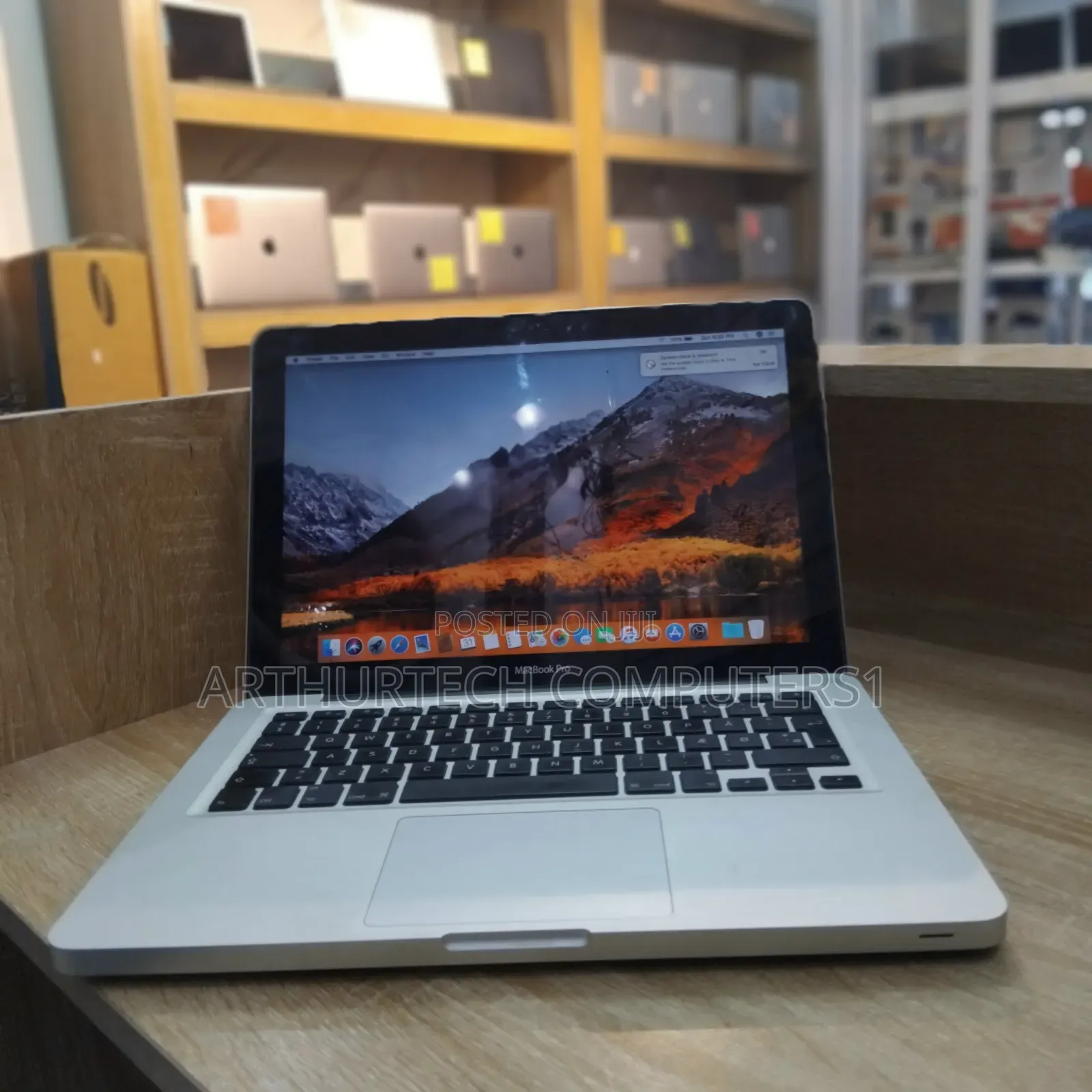 Laptop Apple MacBook Pro 2010 4GB Intel Core 2 Duo HDD 320GB