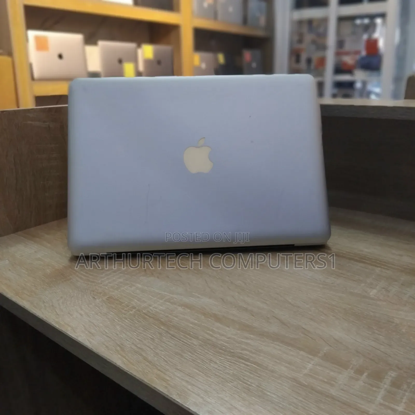 Laptop Apple MacBook Pro 2010 4GB Intel Core 2 Duo HDD 320GB