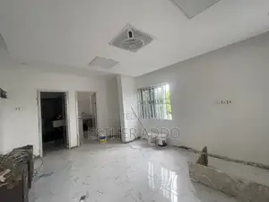1bdrm Apartment in School Junction for rent