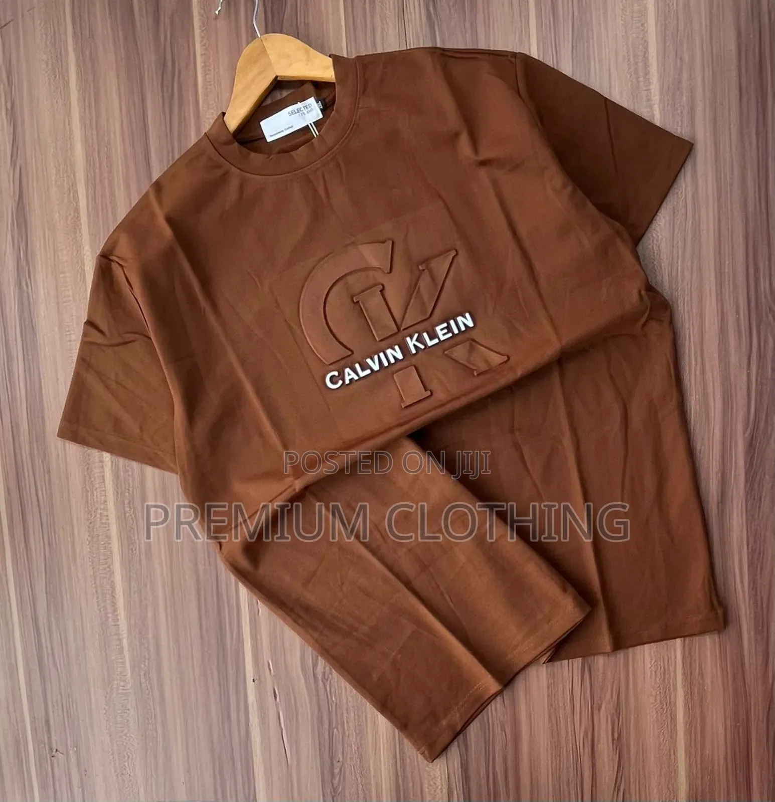 New Trending Round Neck