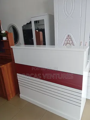 Hotel Desk