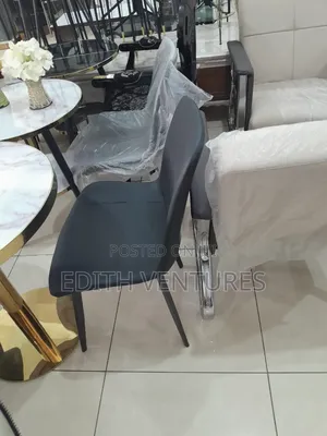 Black Flatmate Chair