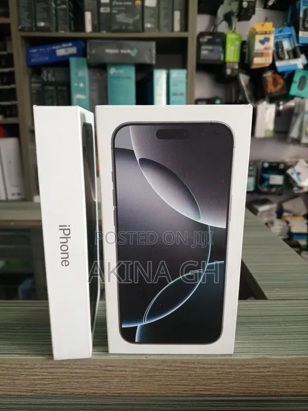 New Apple iPhone 16 Pro Max 256 GB 3