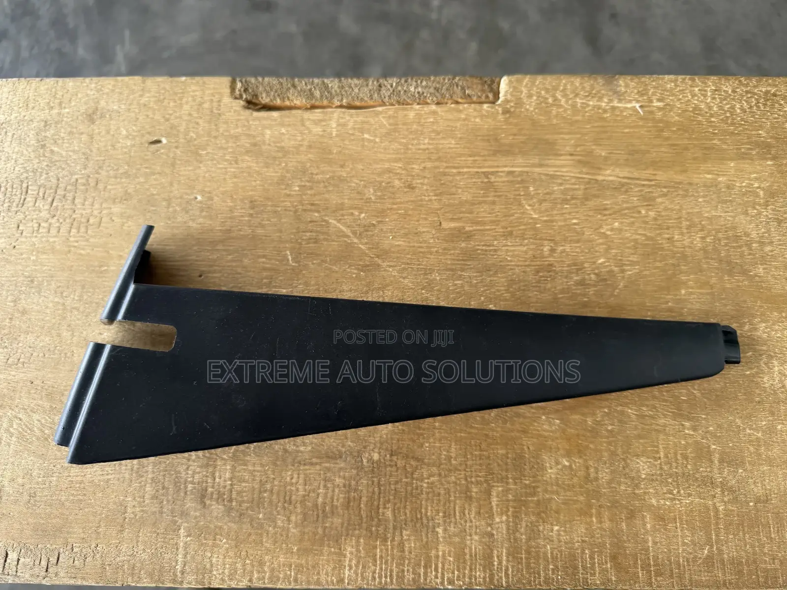17-22 Honda Cr-v Left (Driver) Tailgate Hinge Cover