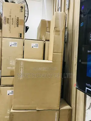 Photo - Elegant Black Samsung B550 Bluetooth 3.1ch 300 Watts Soundba