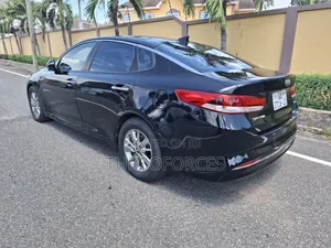 Kia Optima LX Turbo Sedan FWD (1.6L 4cyl 7M) 2016 Black