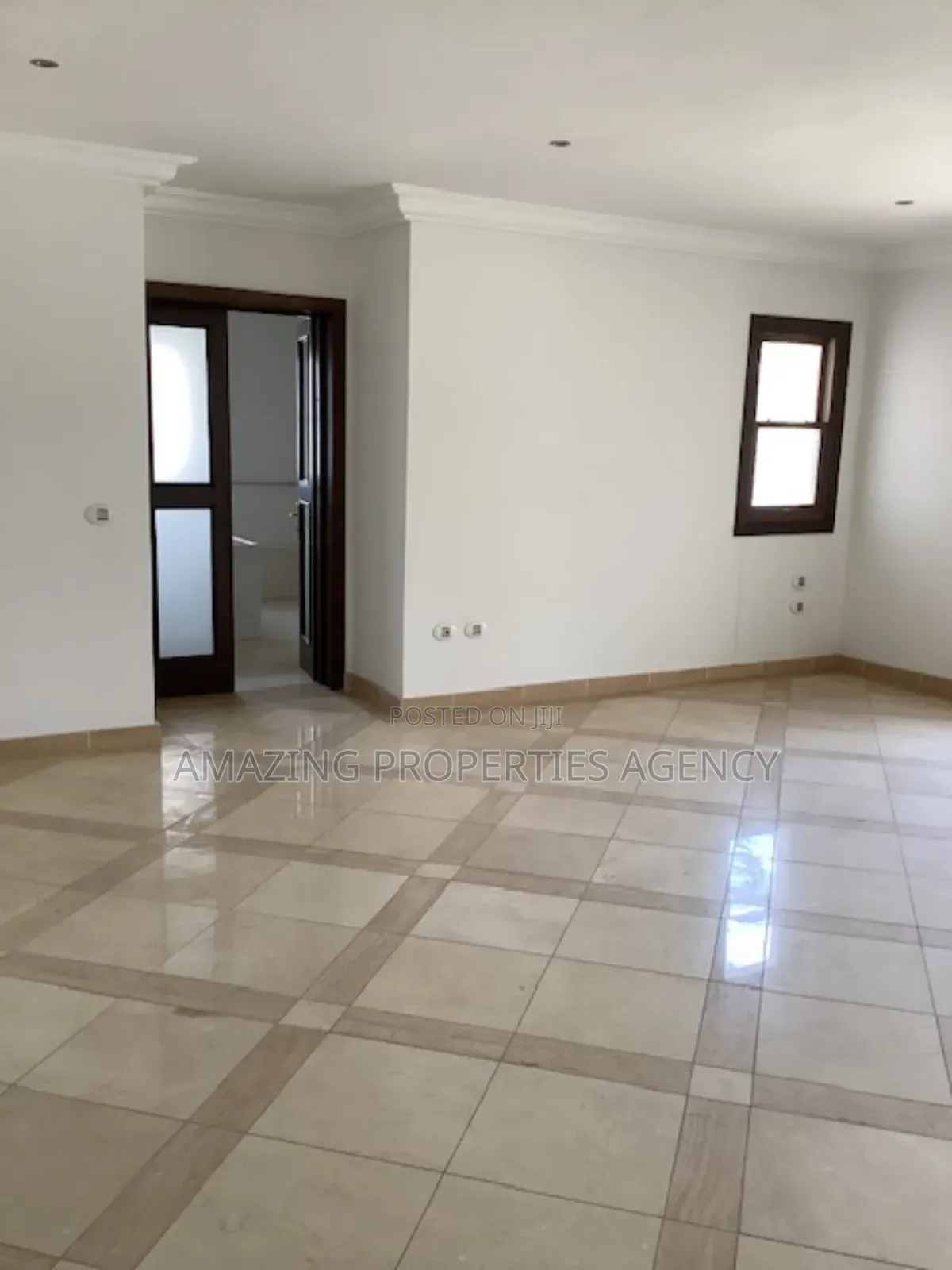 5bdrm House in East Legon for sale