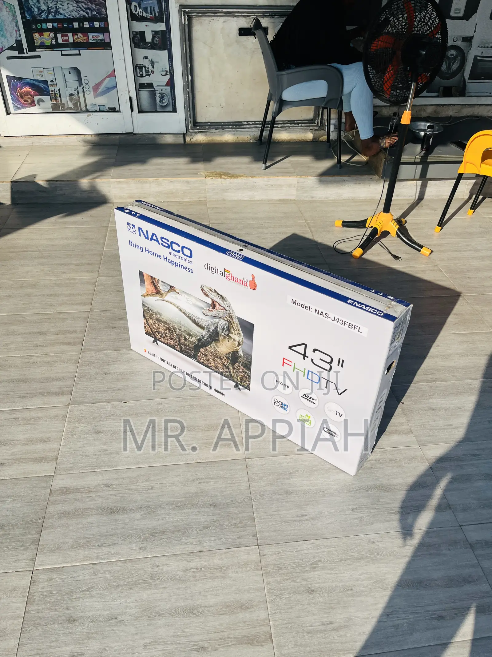Beautiful Made Nasco 43 Inch Digital Satellite Television.