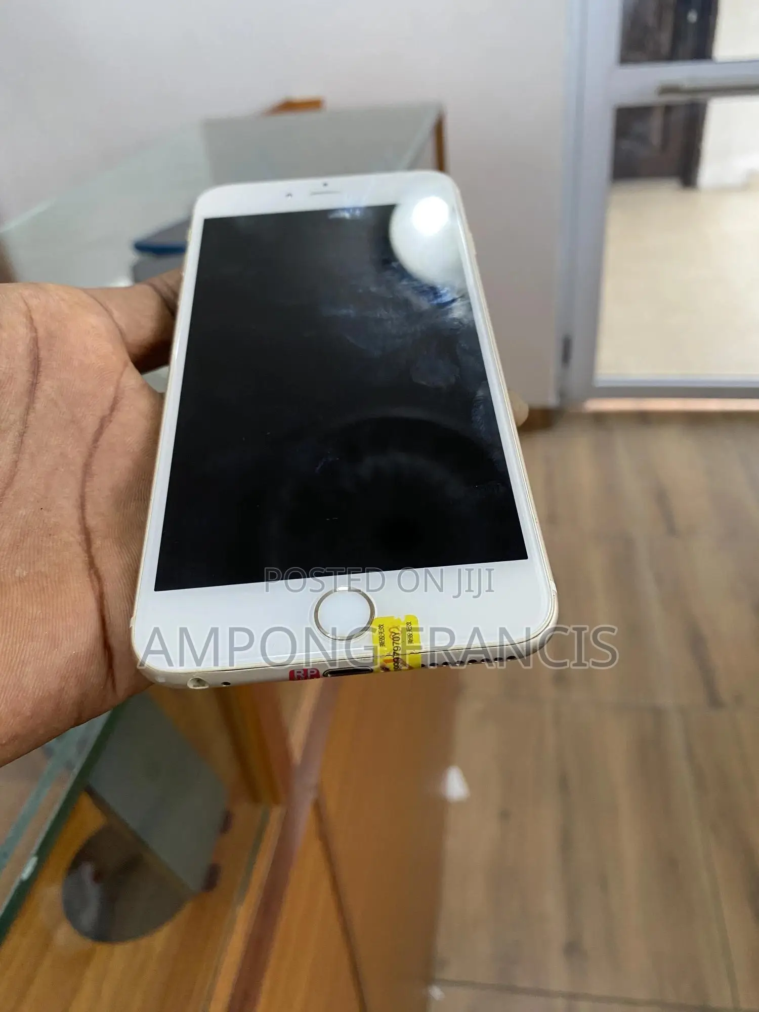 Apple iPhone 6s 64 GB Gold