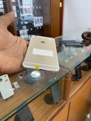 Apple iPhone 6s 64 GB Gold