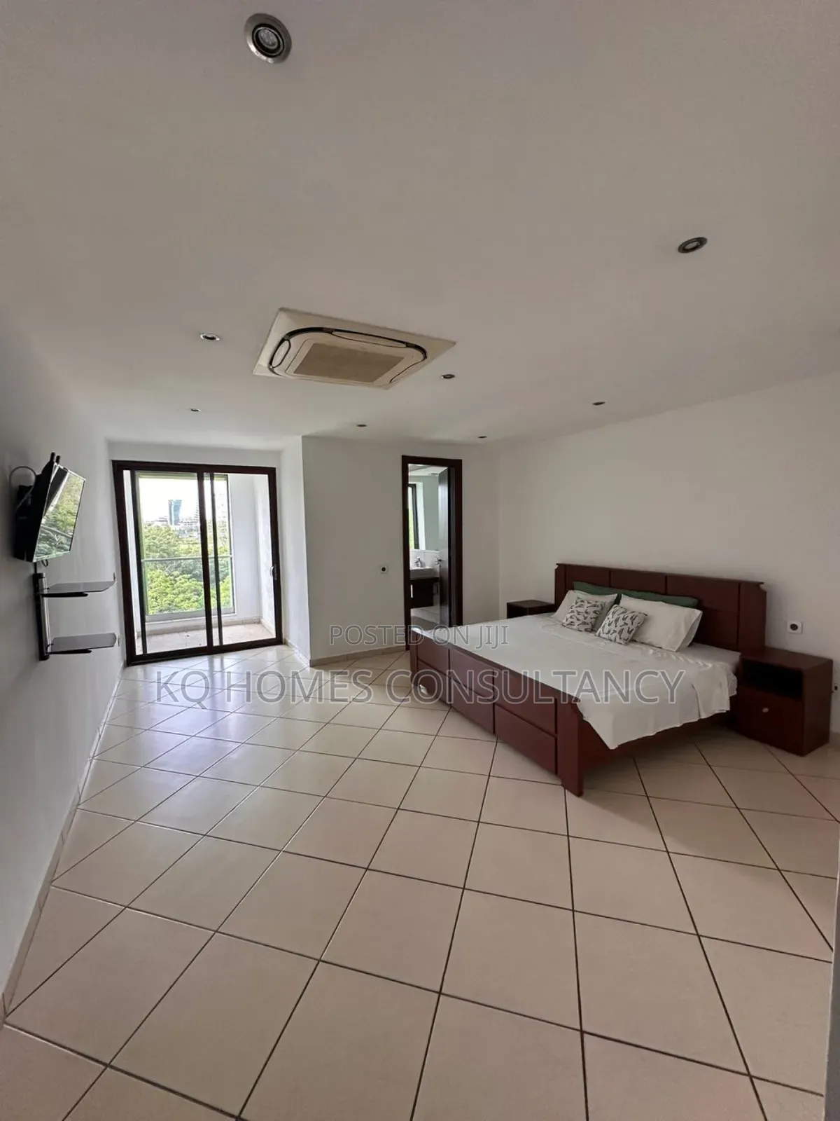 2bdrm Apartment in Villagio, Airport Residential Area for sale