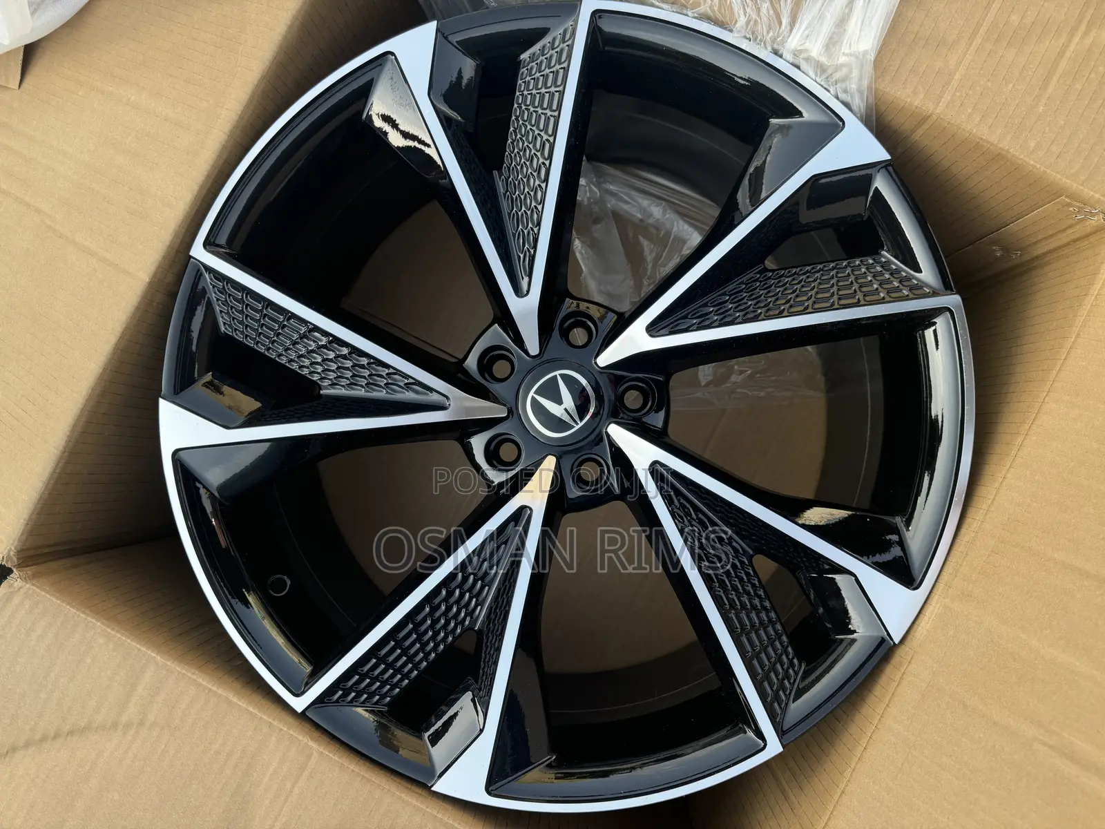 Acura RDX Rim in Box