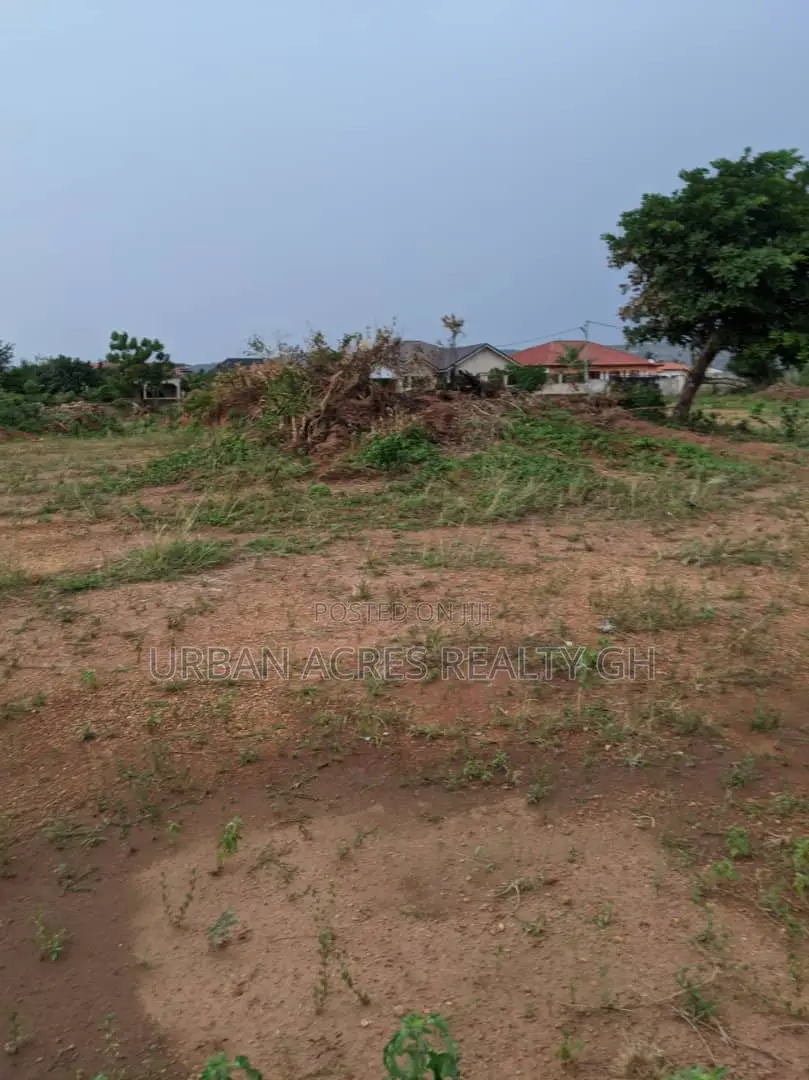 Gt/Accra, Oyarifa (Special Ice) _ 7 Plots of Building Land