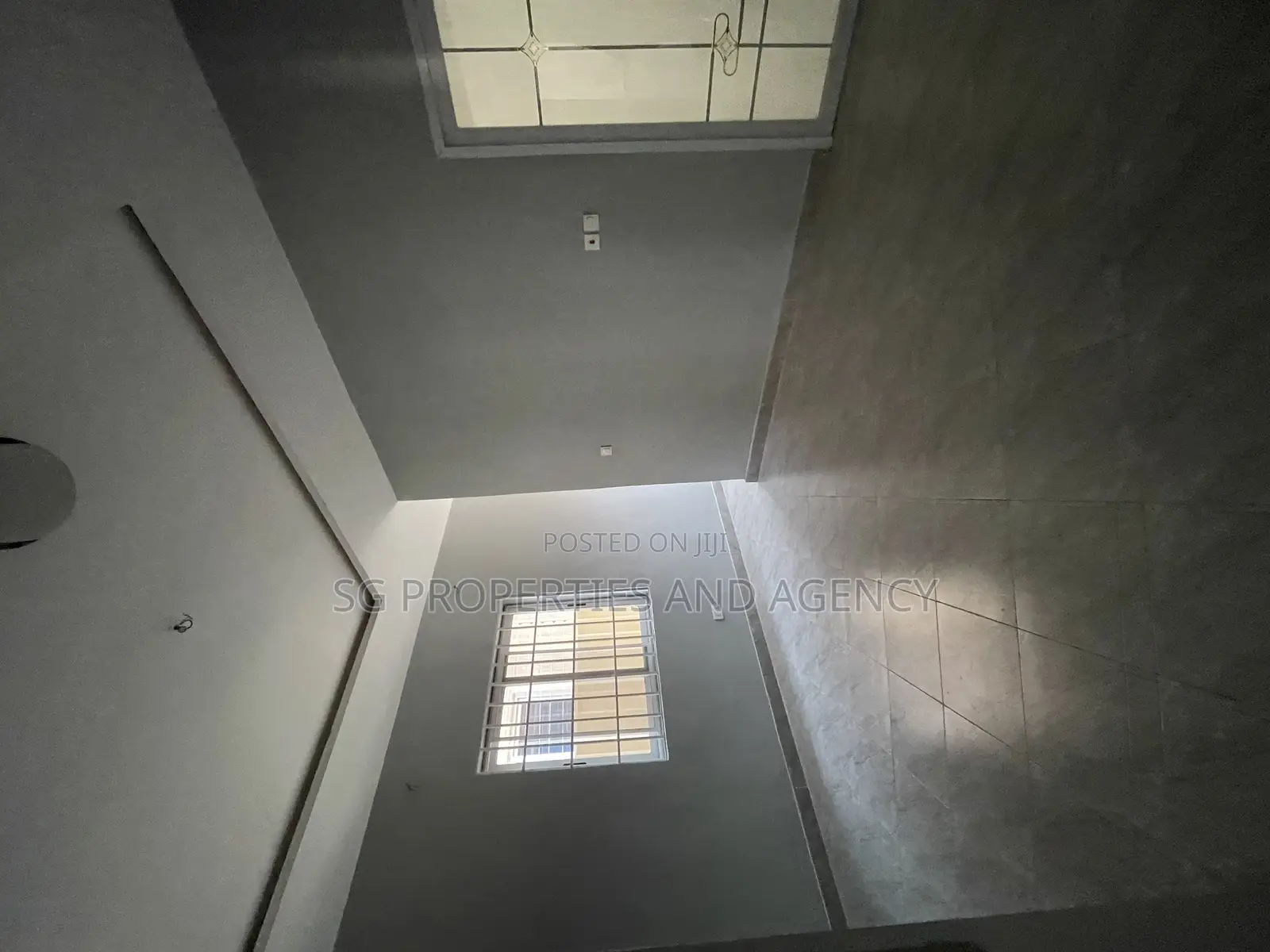 3bdrm House in Batsonaa, Baatsona Total for rent
