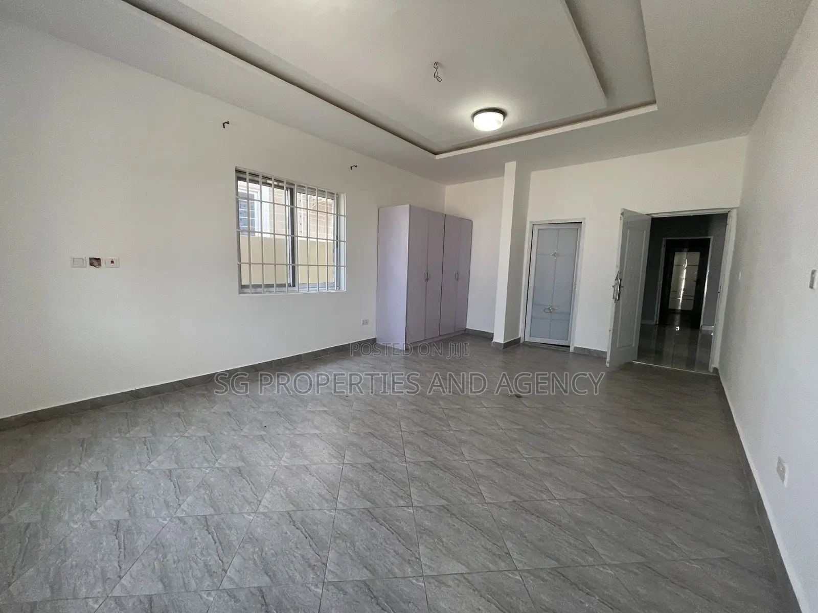3bdrm House in Batsonaa, Baatsona Total for rent
