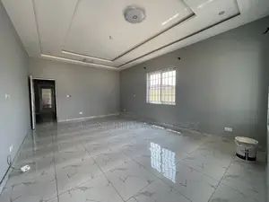 3bdrm House in Batsonaa, Baatsona Total for rent