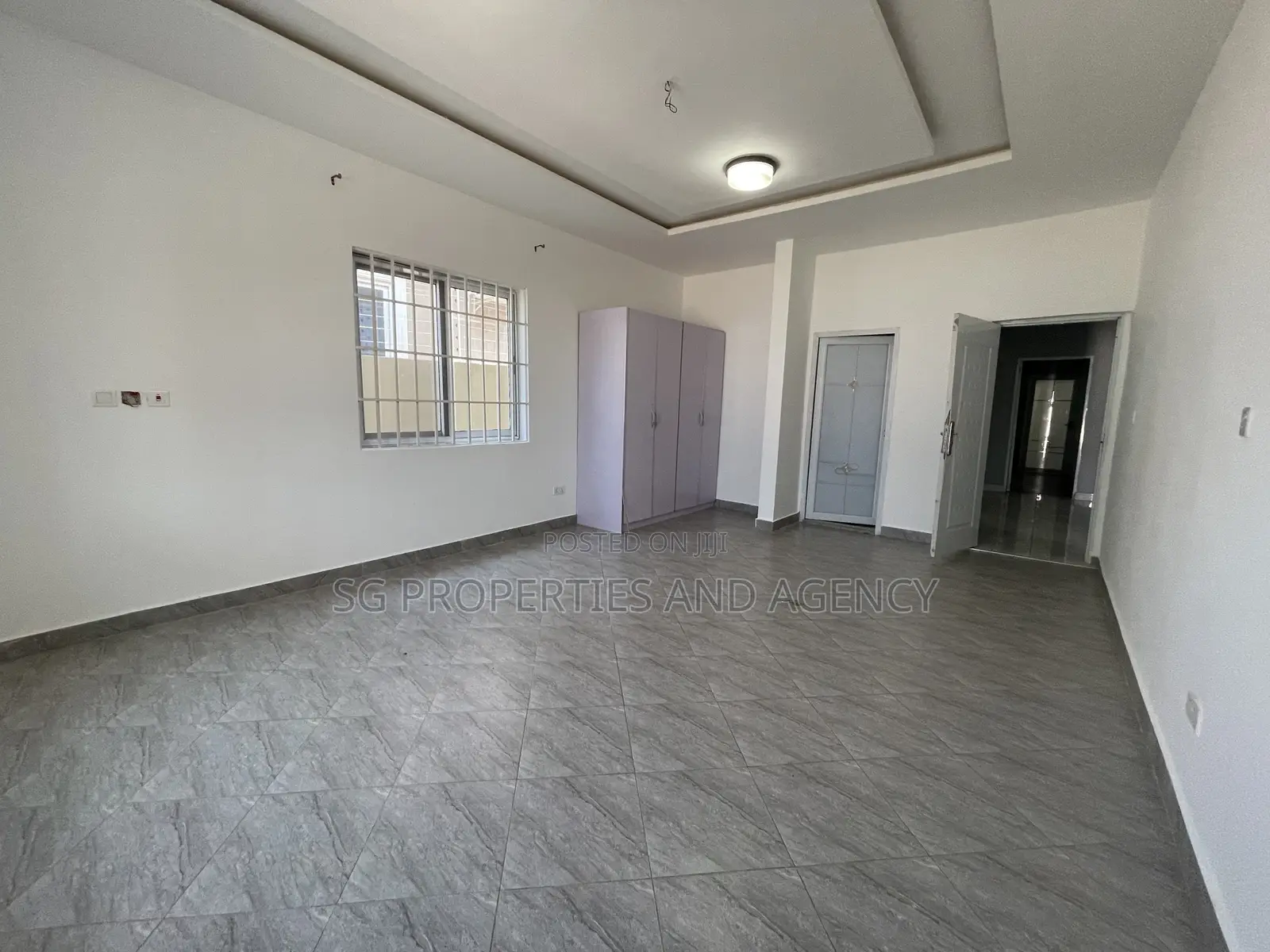 3bdrm House in Batsonaa, Baatsona Total for rent