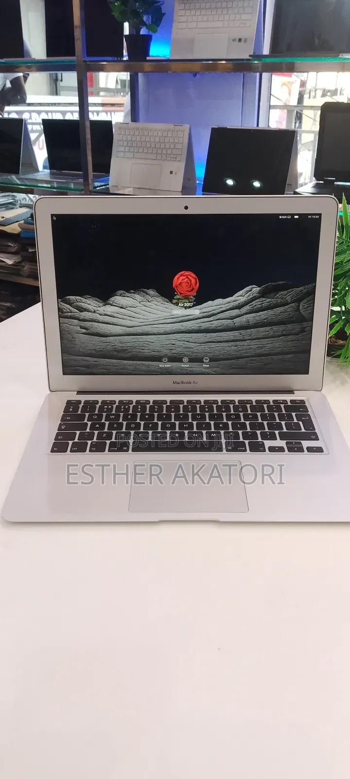 Laptop Apple MacBook Air 2017 8GB Intel Core i5 SSD 512GB