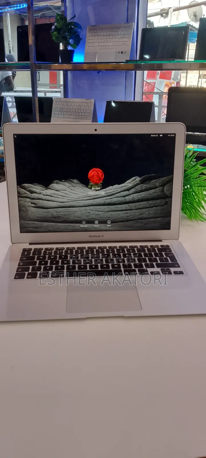 Laptop Apple MacBook Air 2017 8GB Intel Core i5 SSD 512GB
