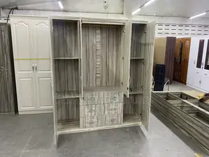 4 in 1 Wardrobe With a Mirror