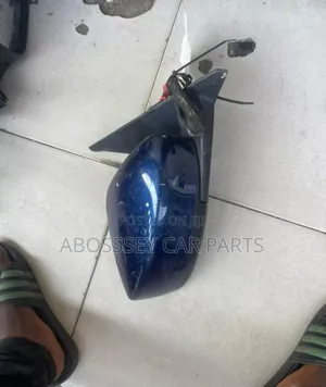 Nissan Kicks Mirror Available