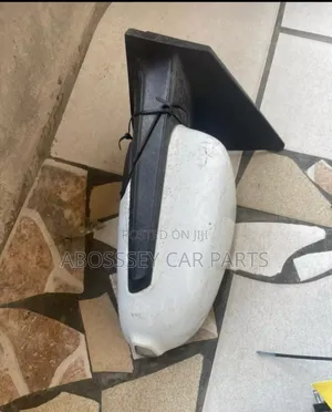 Hyundai Kona Mirror Available