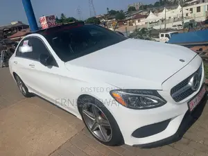 Photo - Mercedes-Benz C300 2016 White
