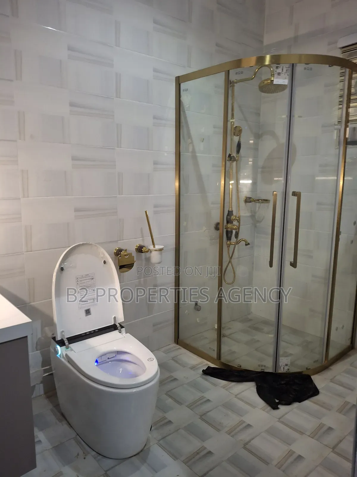 Furnished 4bdrm Duplex in B2 Properties Agency, Kumasi Metropolitan