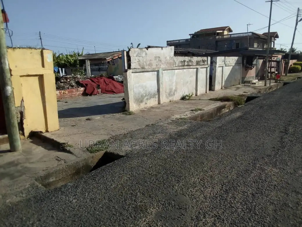 Accra - (South Labadi Estate) _ 1 Plot (0.16 Acre) Land