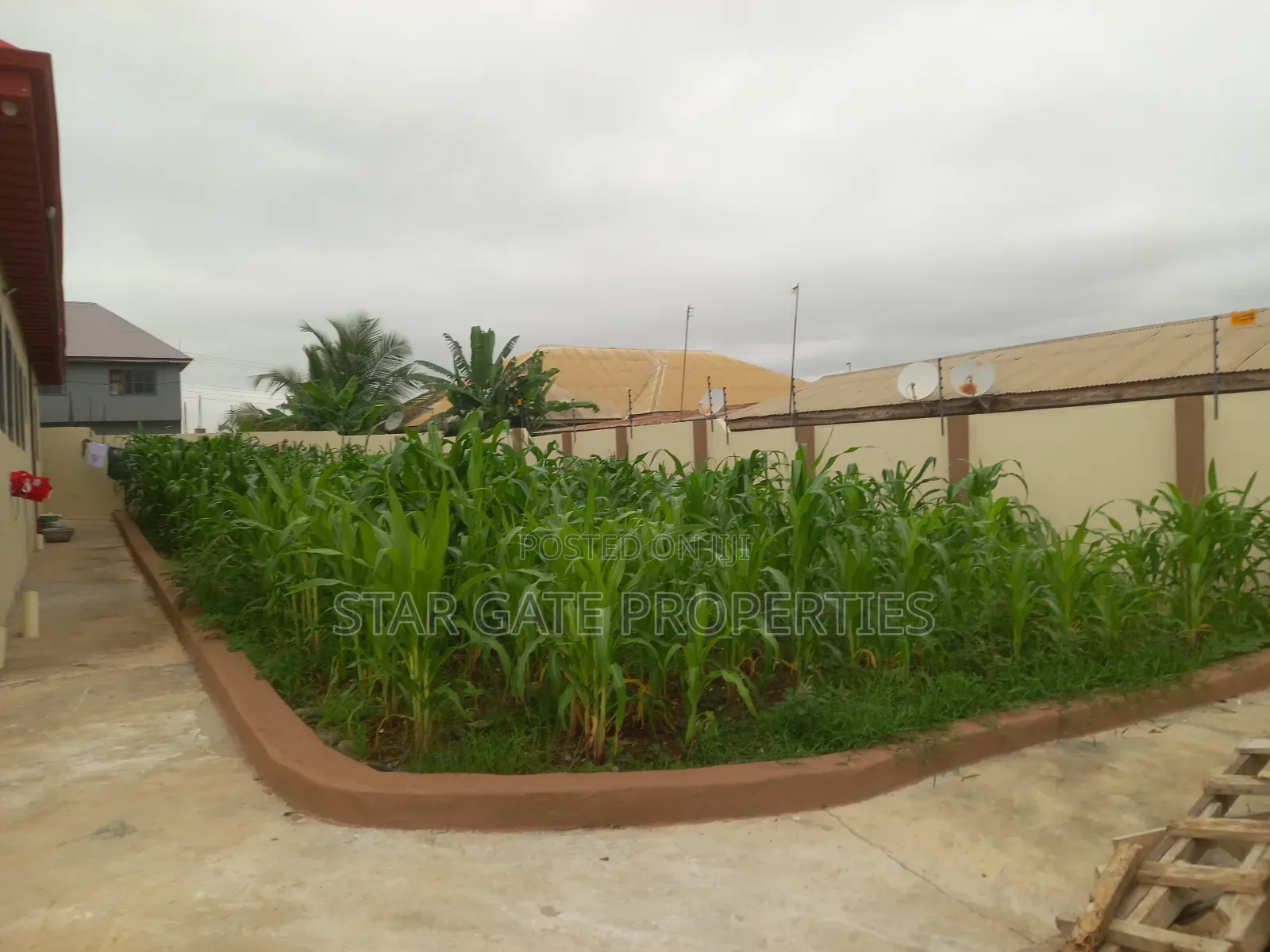 4bdrm House in Apromoase, Kumasi Metropolitan for sale