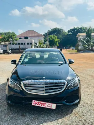 Photo - Mercedes-Benz C300 Luxury 4dr RWD Sedan (2.0L 4cyl 7A) 2015 Black