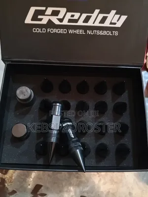 Wheel Nuts in Different Colors for Sale