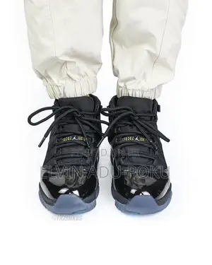 Air Jordan 11 Retro "Cap And Gown"