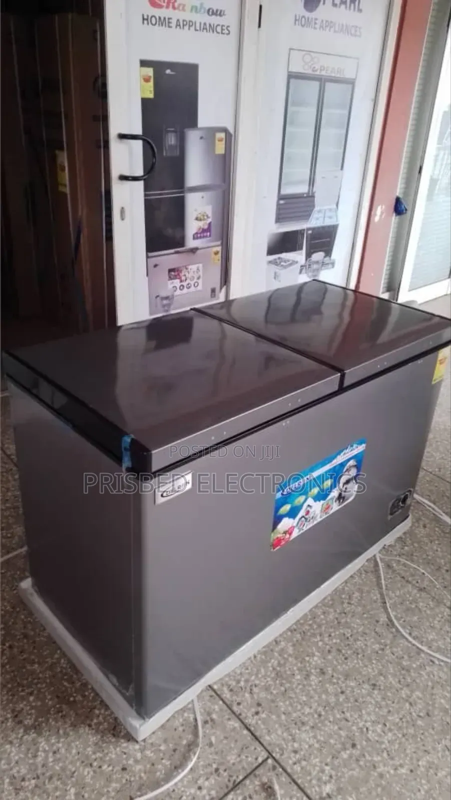 ^Delron Durable Double Door Freezer 350 Litres