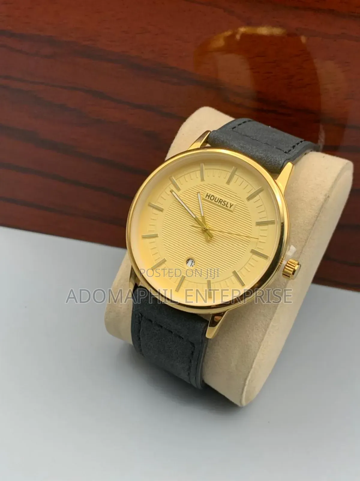 Hoursly Anti-Fade Authentic Watch