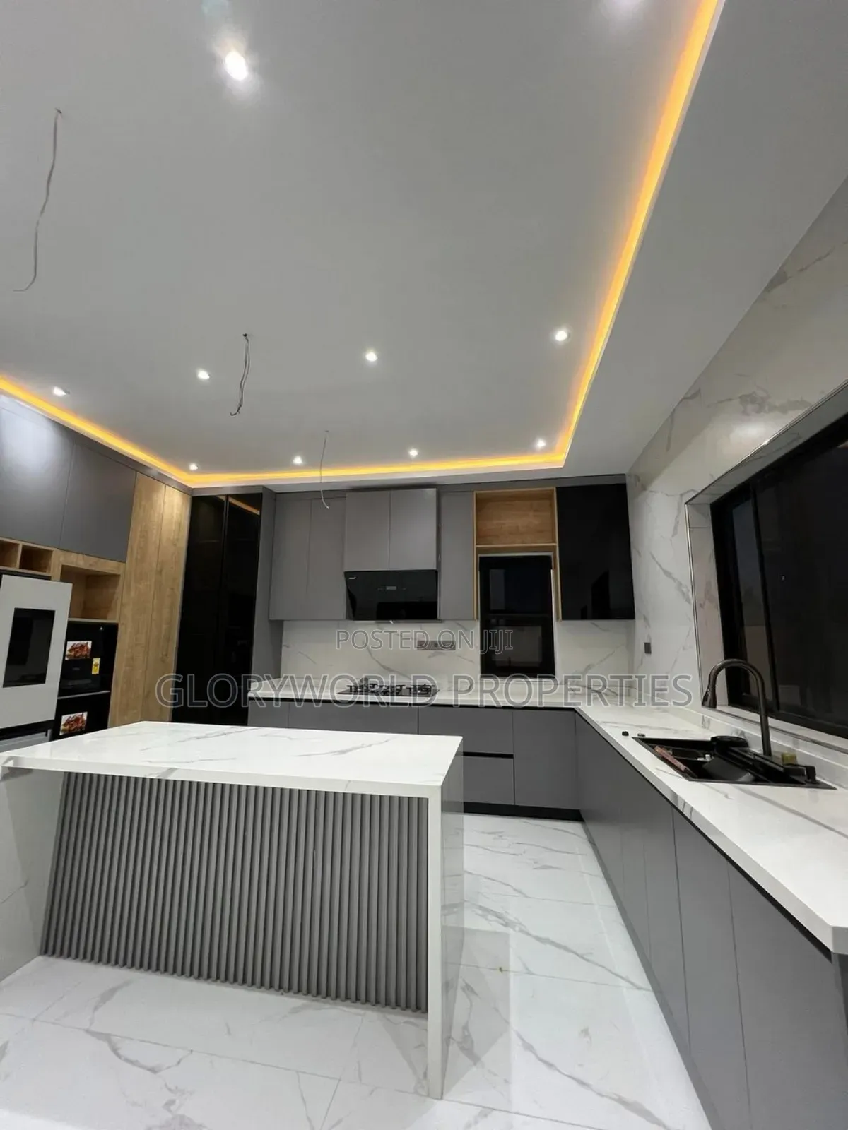 5bdrm House in School Junction for sale