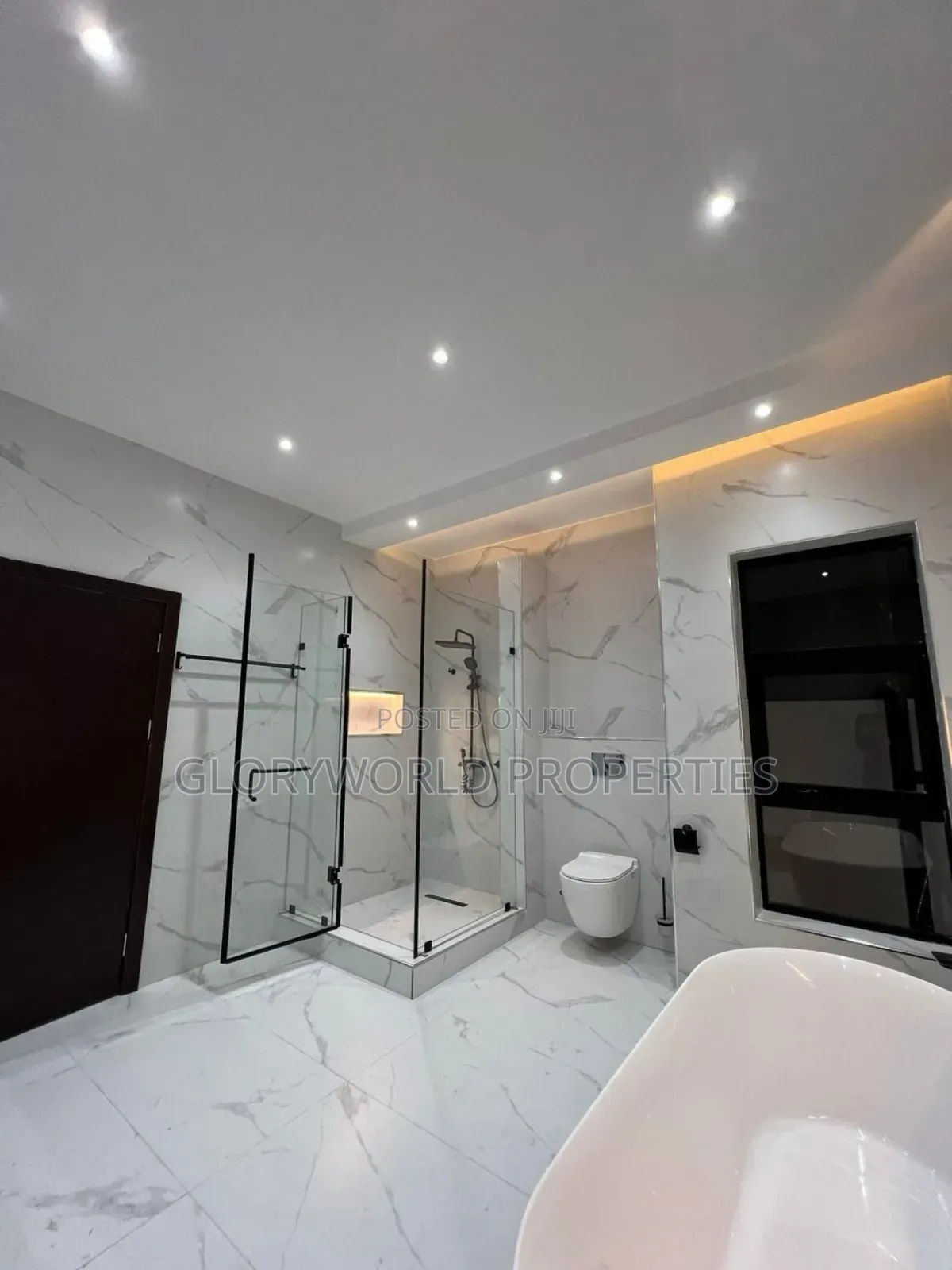 5bdrm House in School Junction for sale